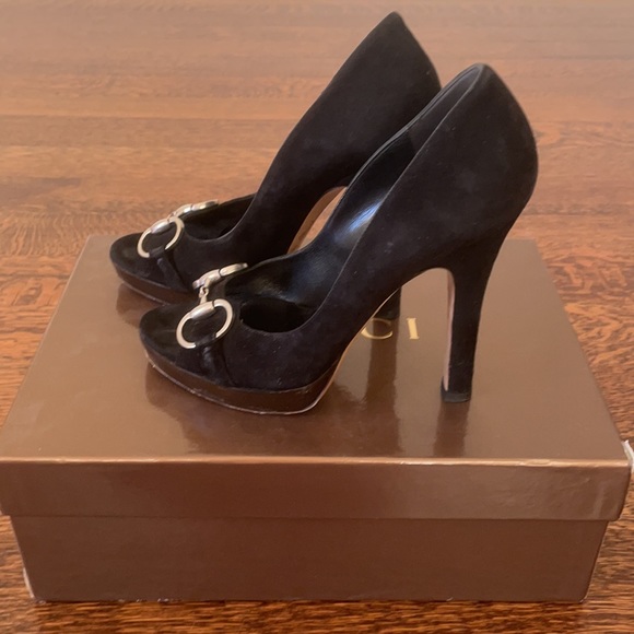 Gucci Horsebit Heels - Picture 2 of 6